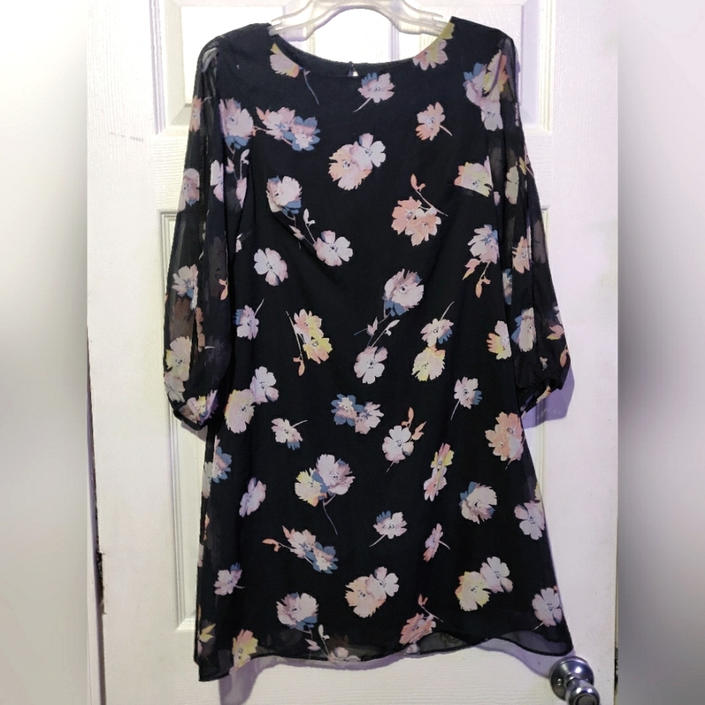 KENSIE FLORAL SHEER OVERLAY DRESS